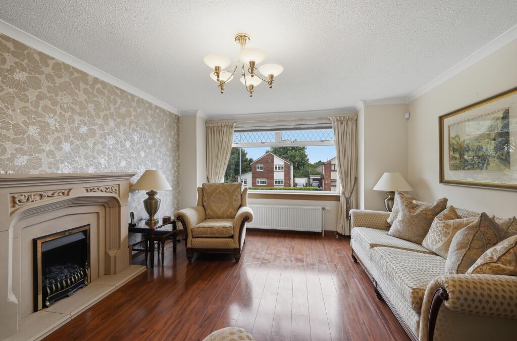 House in Glasgow - More