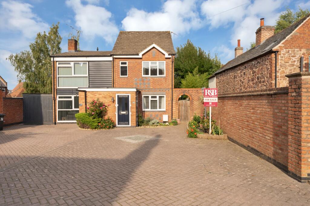 3-bed semi-detached on Loughborough Road, Mountsorrel, LE12, £250,000