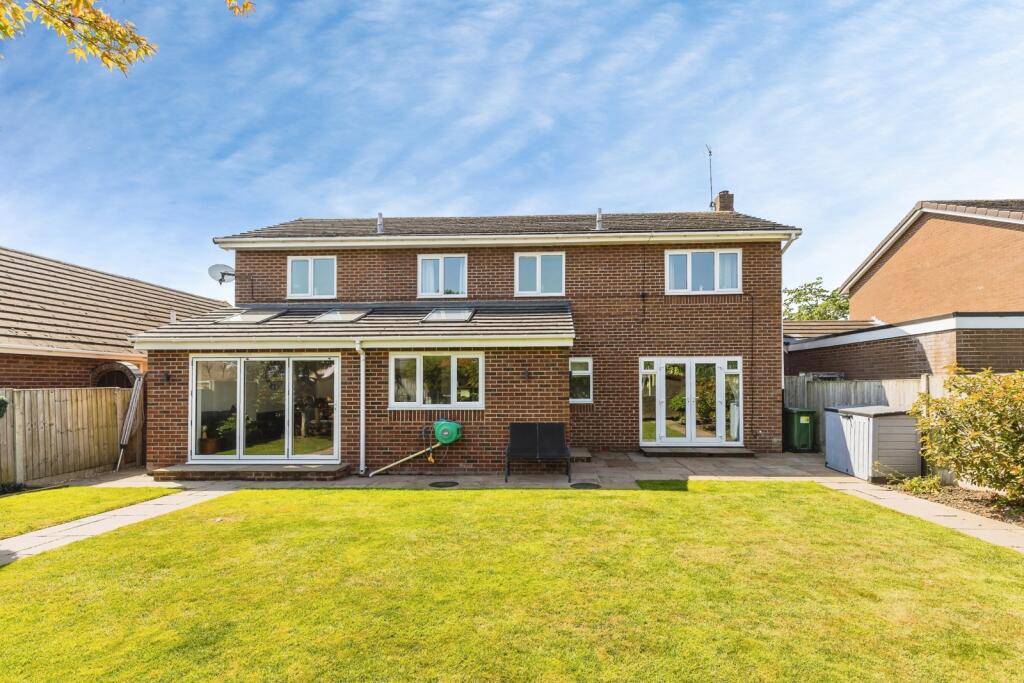 Dee Road, CHESTER, Cheshire, CH2 - View 4