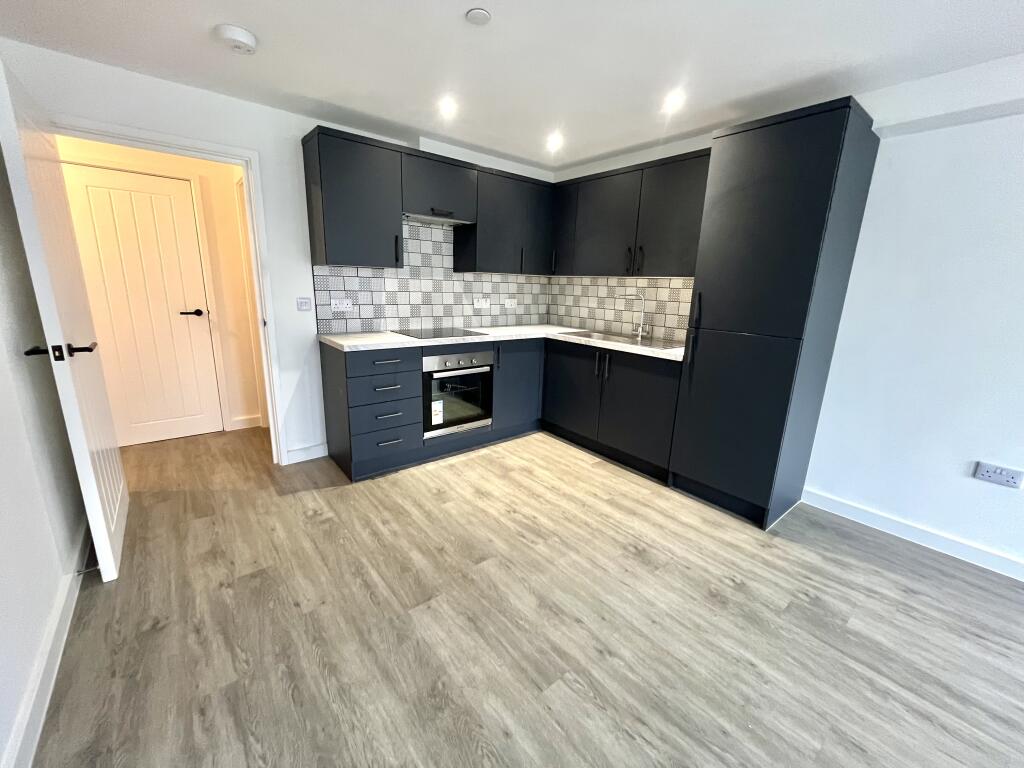 Apartment in Cardiff - View 2