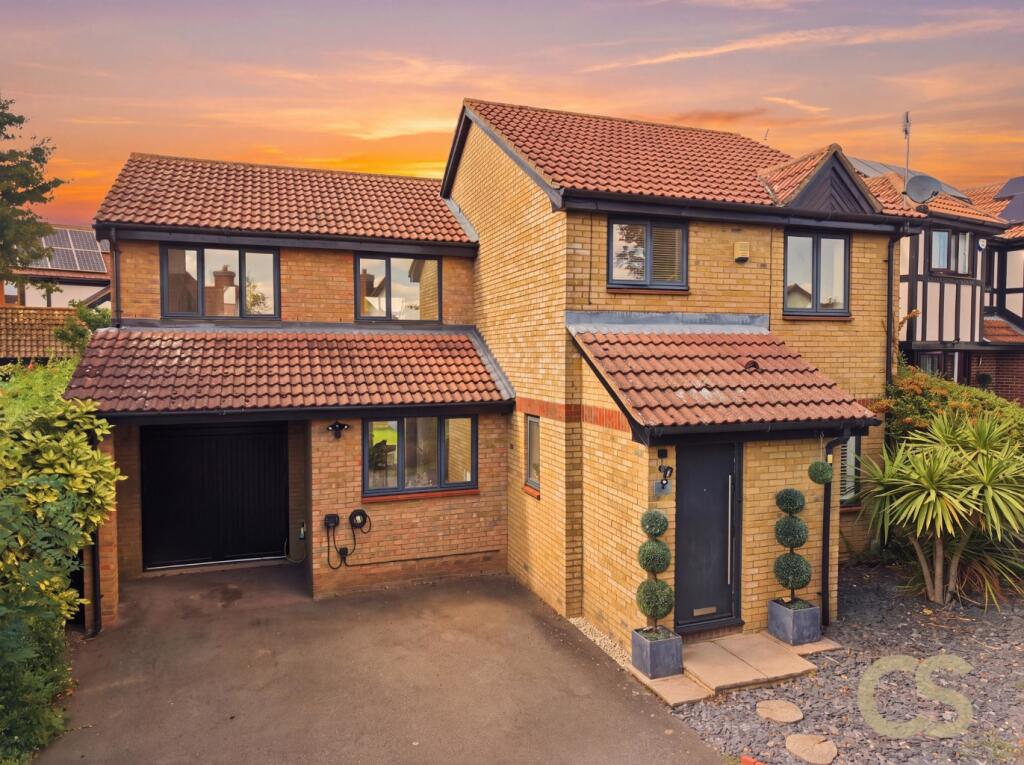 Main image of property: Sycamore Close, Cheshunt, Hertfordshire, EN7 6BF