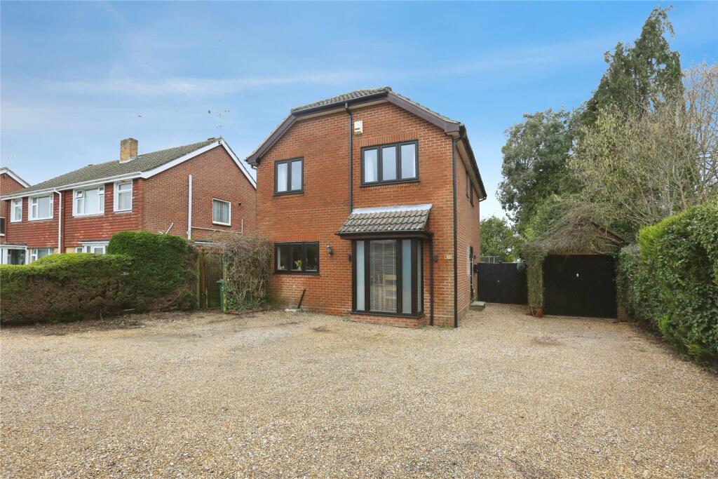 Main image of property: Painswick Close, Sarisbury Green, Southampton, Hampshire, SO31