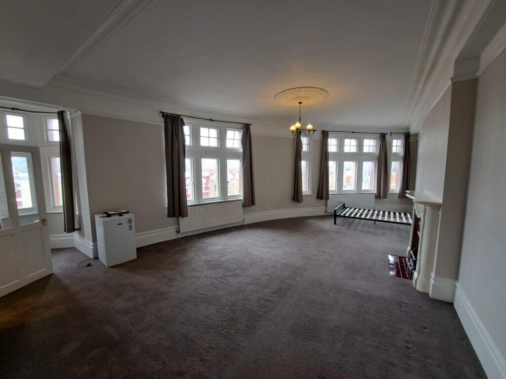 Main image of property: Studio Flat – The Salisbury Hotel, Grand Parade, London N4