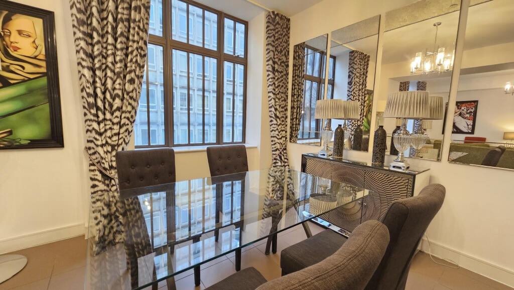 Apartment in Bristol, Old City, City Centre - More