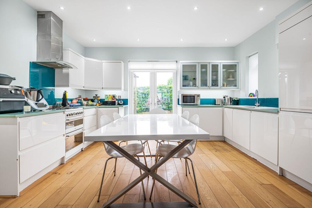 House in Potters Bar - View 4