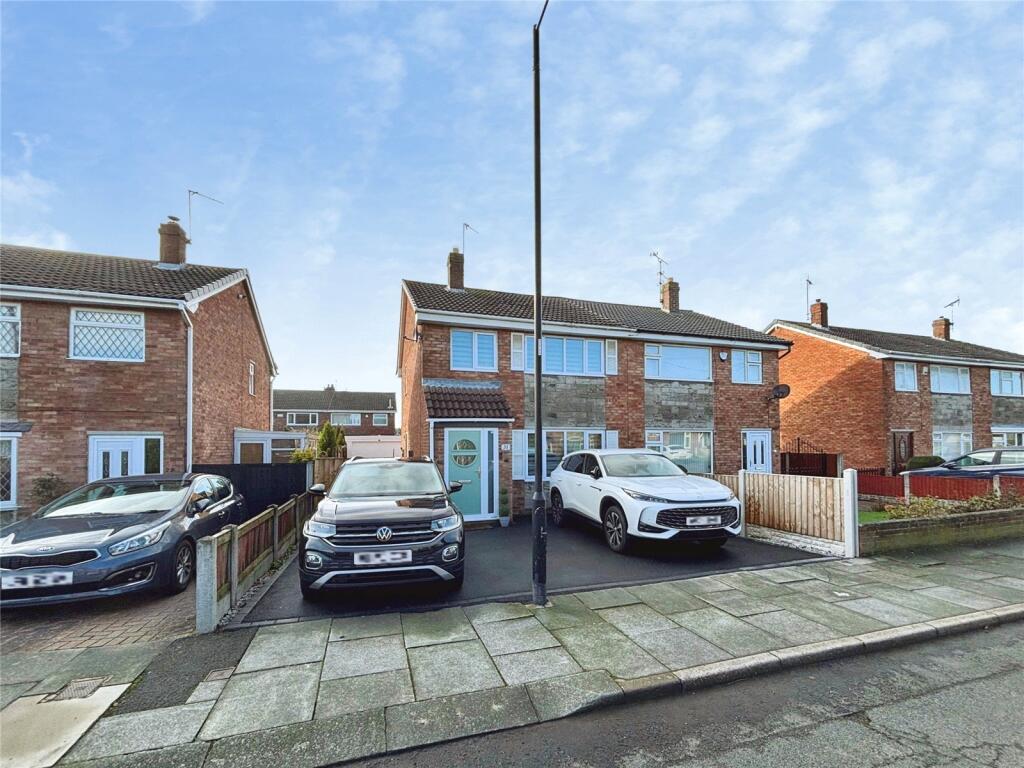 Main image of property: Dinmore Close, Balby, Doncaster, South Yorkshire, DN4
