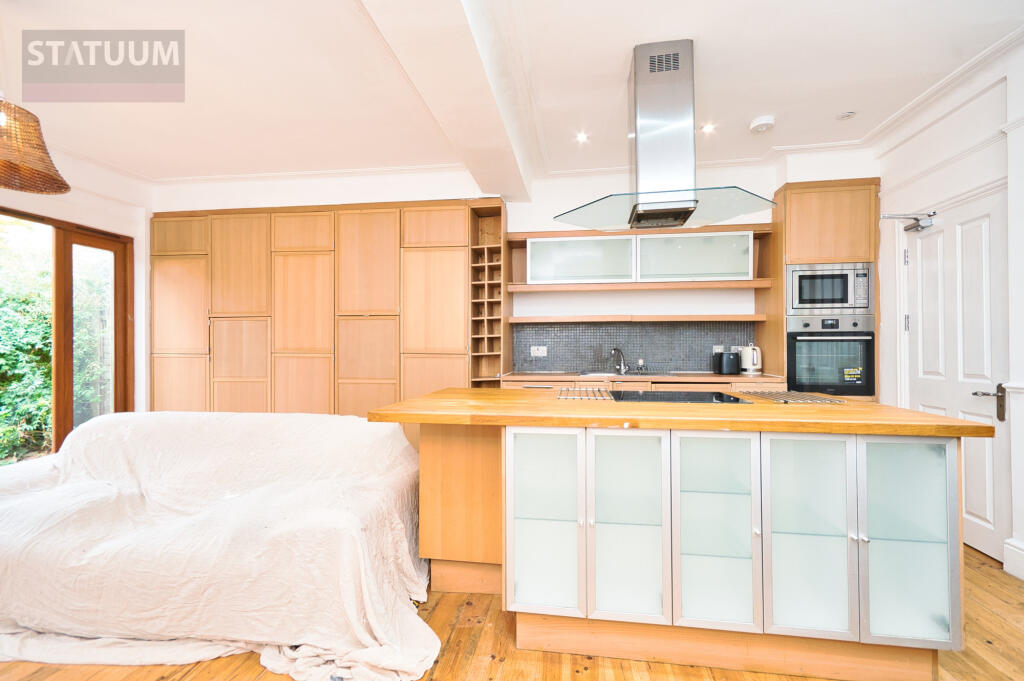 House in London - View 4