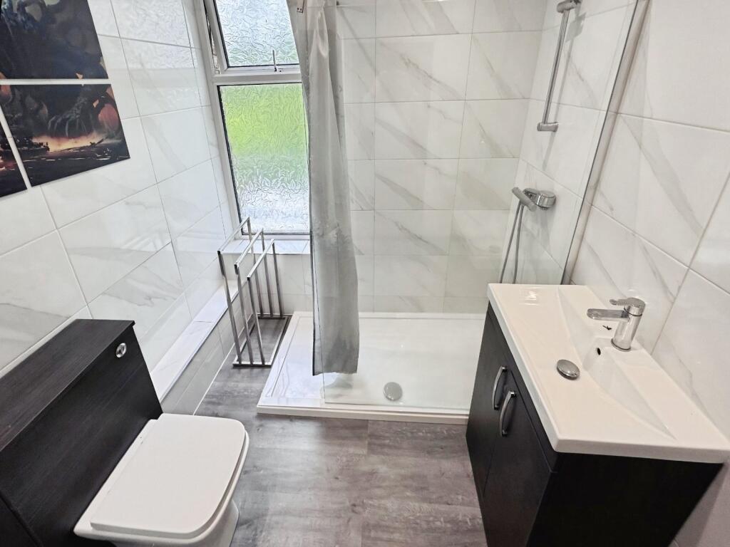 House in Kirklees, West Yorkshire - More