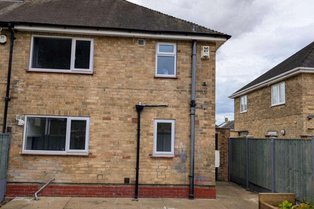 House in Nottingham, Clifton - View 2
