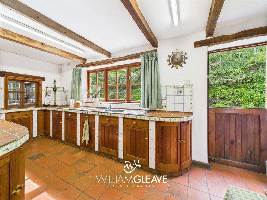 Brynford Road, Holywell, Flintshire, CH8 photo 4