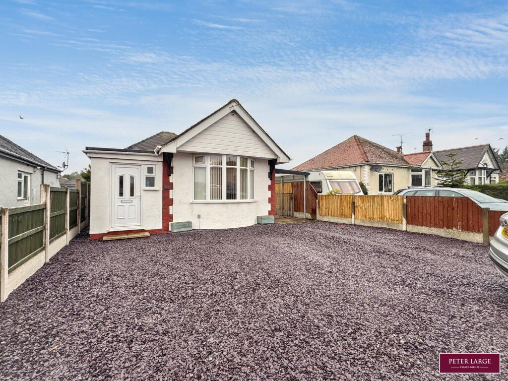 2-bed detached on Rhuddlan Road, Rhyl, Denbighshire LL18 2RH, £180,000