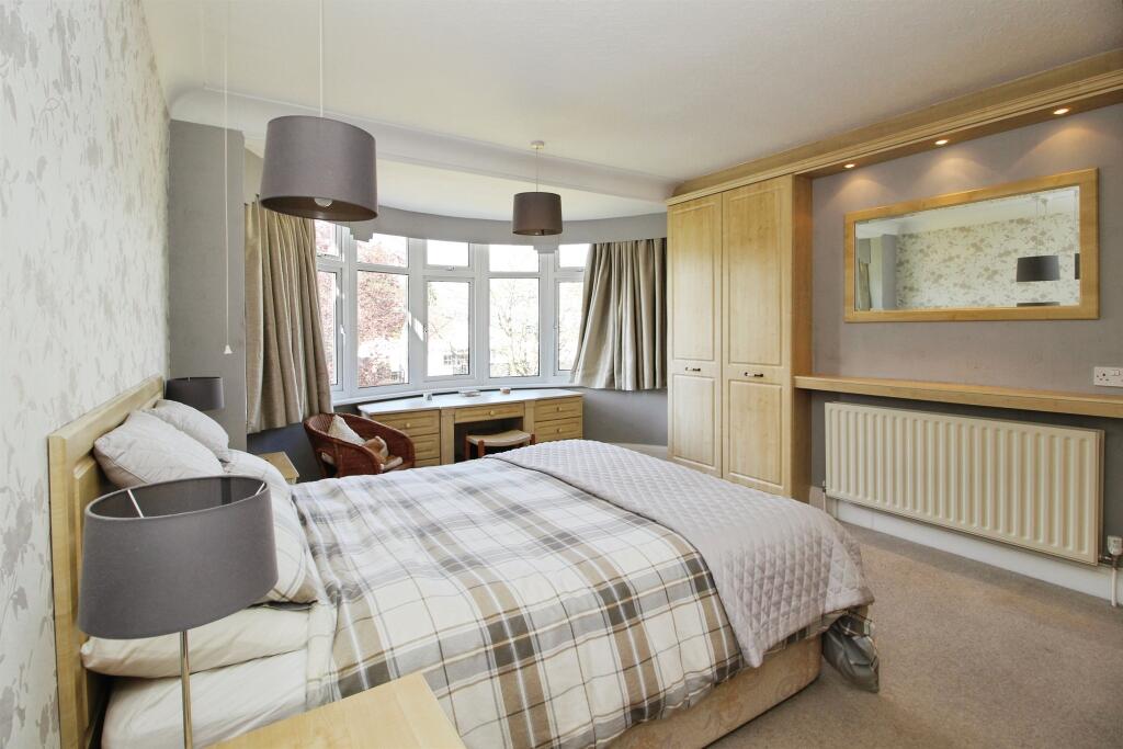 House in Leeds, West Yorkshire - View 3