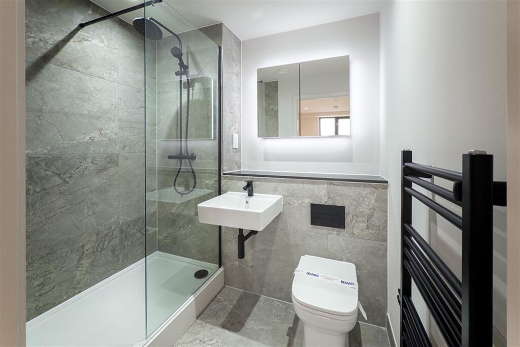Apartment in Salford, Trinity, Lower Broughton - More