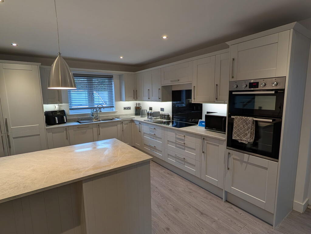 House in Plymouth - View 5
