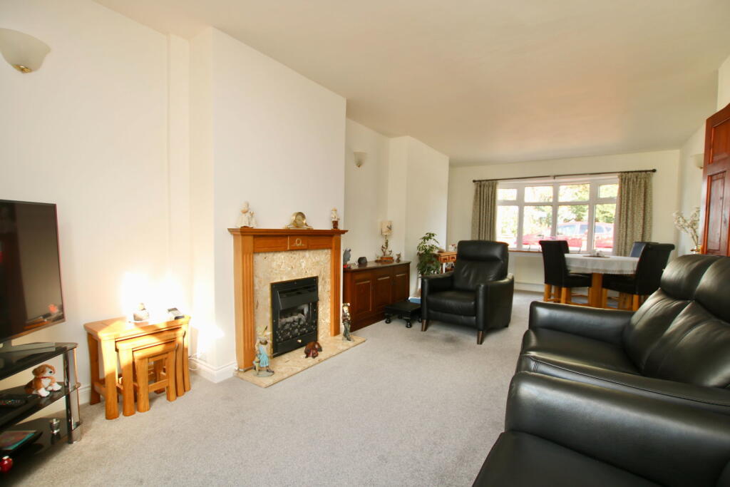 House in Rushcliffe, Gotham - View 5