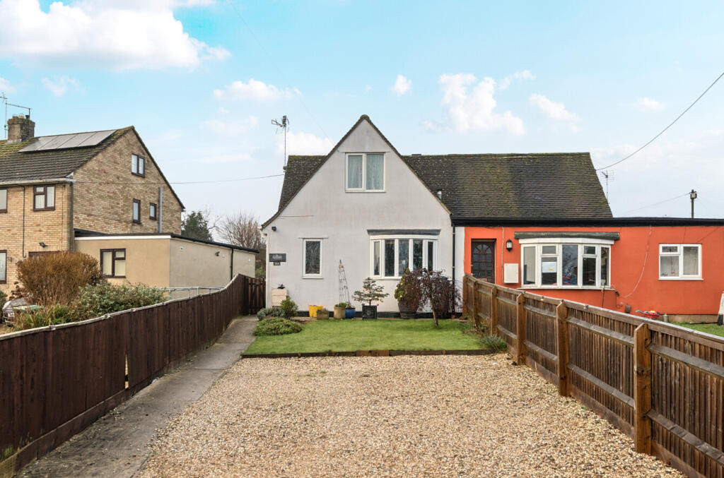 2-bed semi-detached on Ducklington Lane, Witney, Oxfordshire, £345,000