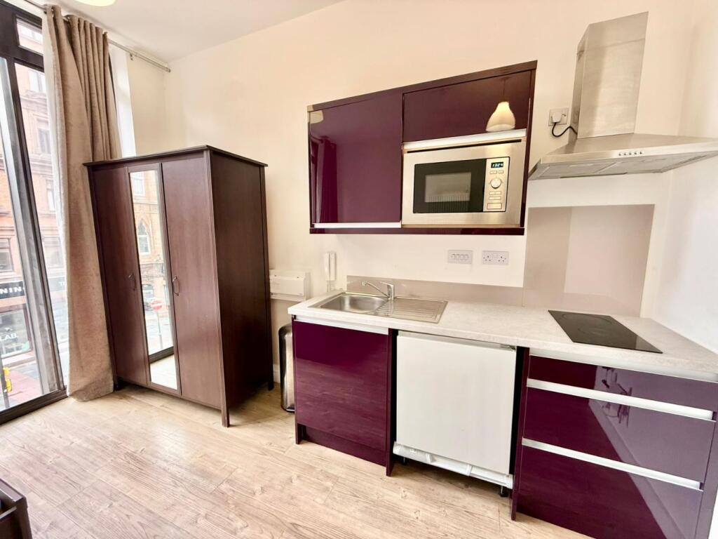 Apartment in Liverpool - View 2