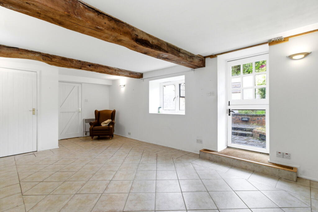 House in Ledbury, Herefordshire - View 5