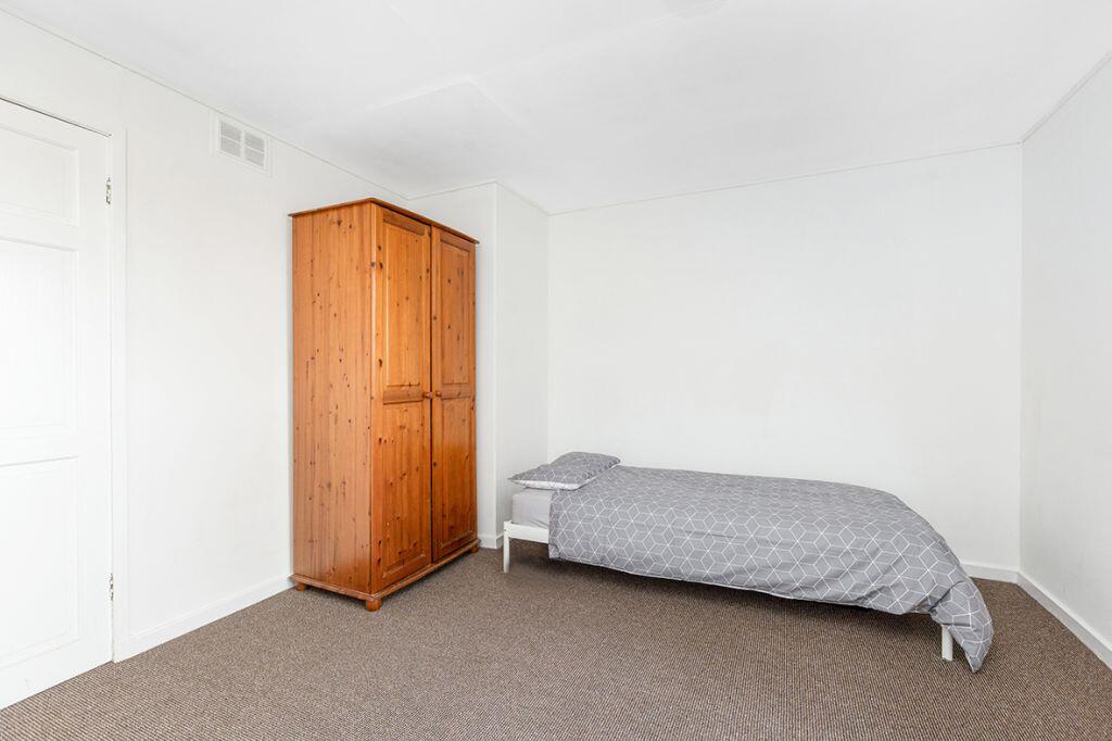 Apartment in Edinburgh - More