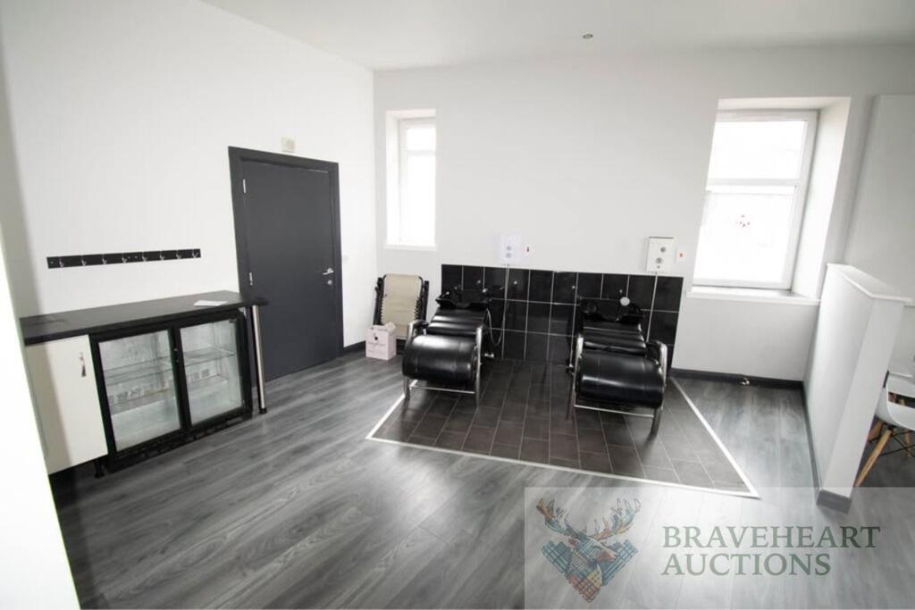 444 High Street, Cowdenbeath, Fife, KY4 8LS - More