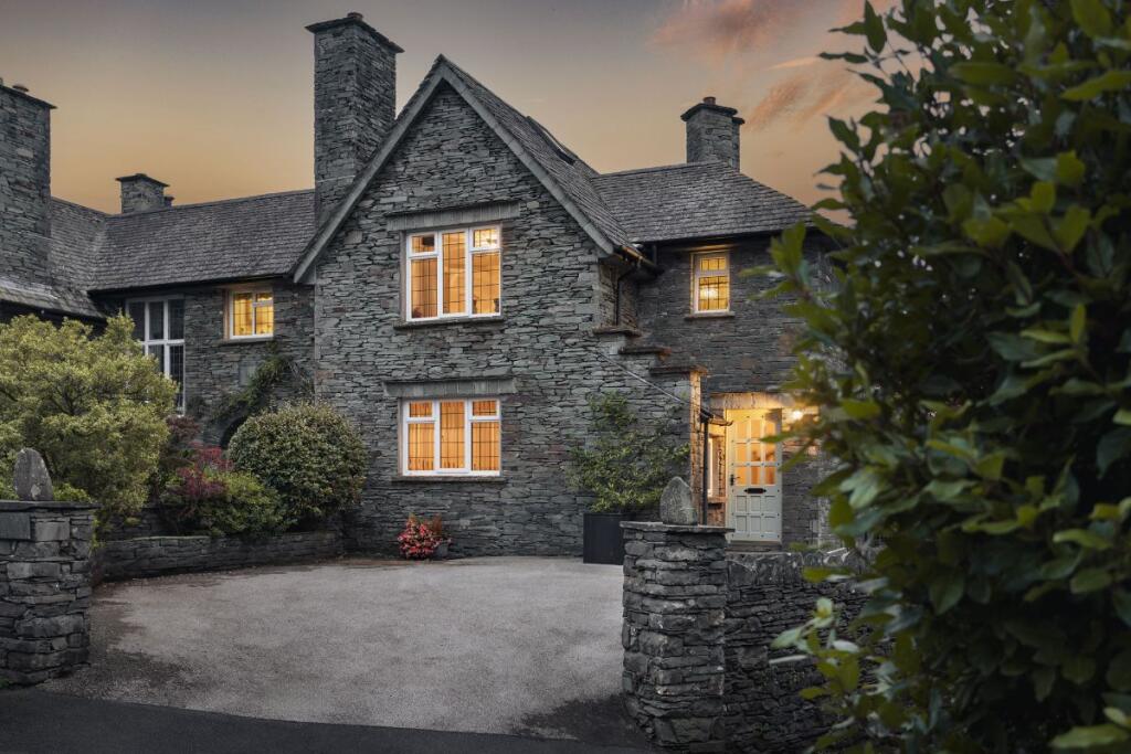 Main image of property: Baddeley Cottage, Ferney Green, Bowness-on-Windermere, LA23 3ES