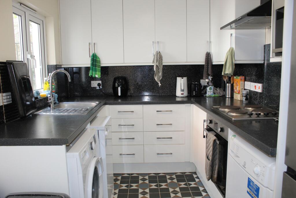 House in Exeter, Newtown - View 2