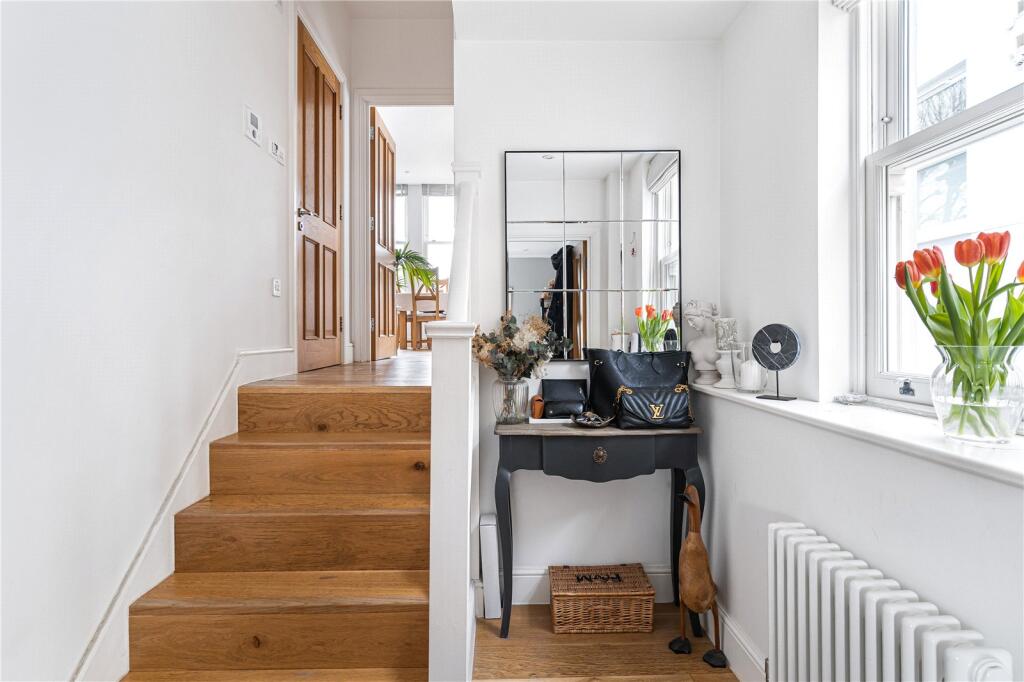 Carlton Road, London, W5 photo 4
