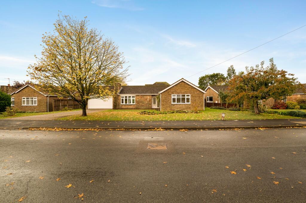 Main image of property: Hebden Moor Way, North Hykeham, LN6