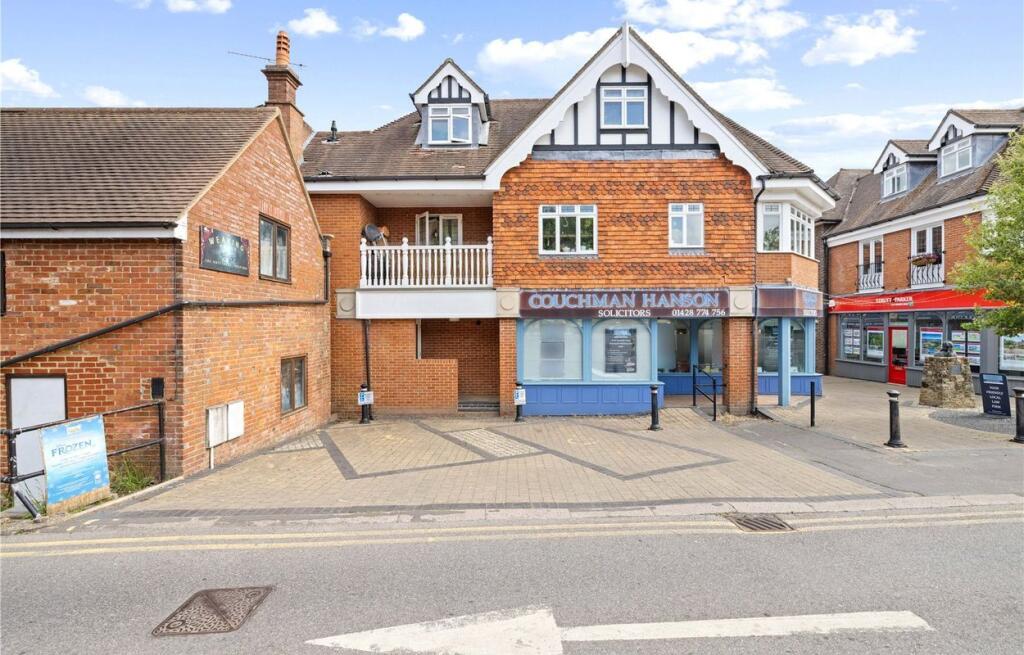 Main image of property: Flat 7 Tan Tivvy Court, West Street, Haslemere, Surrey, GU27 2EP
