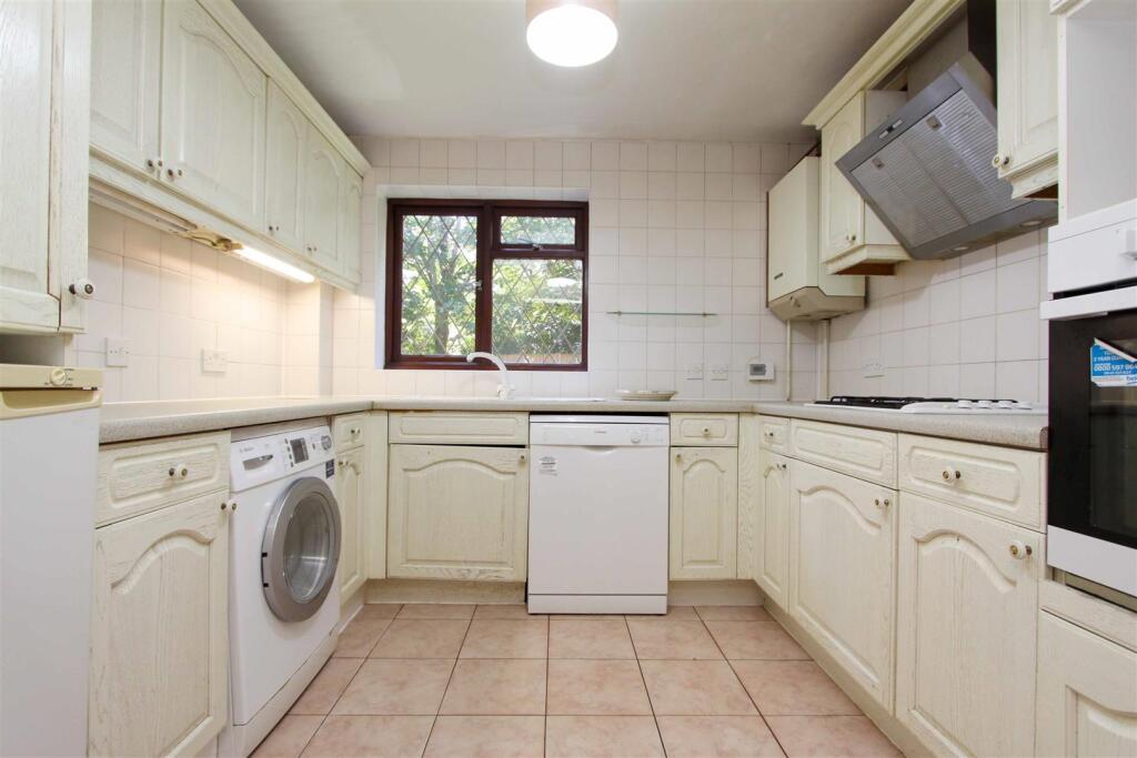 Florance Court, Northwood, HA6 photo 2