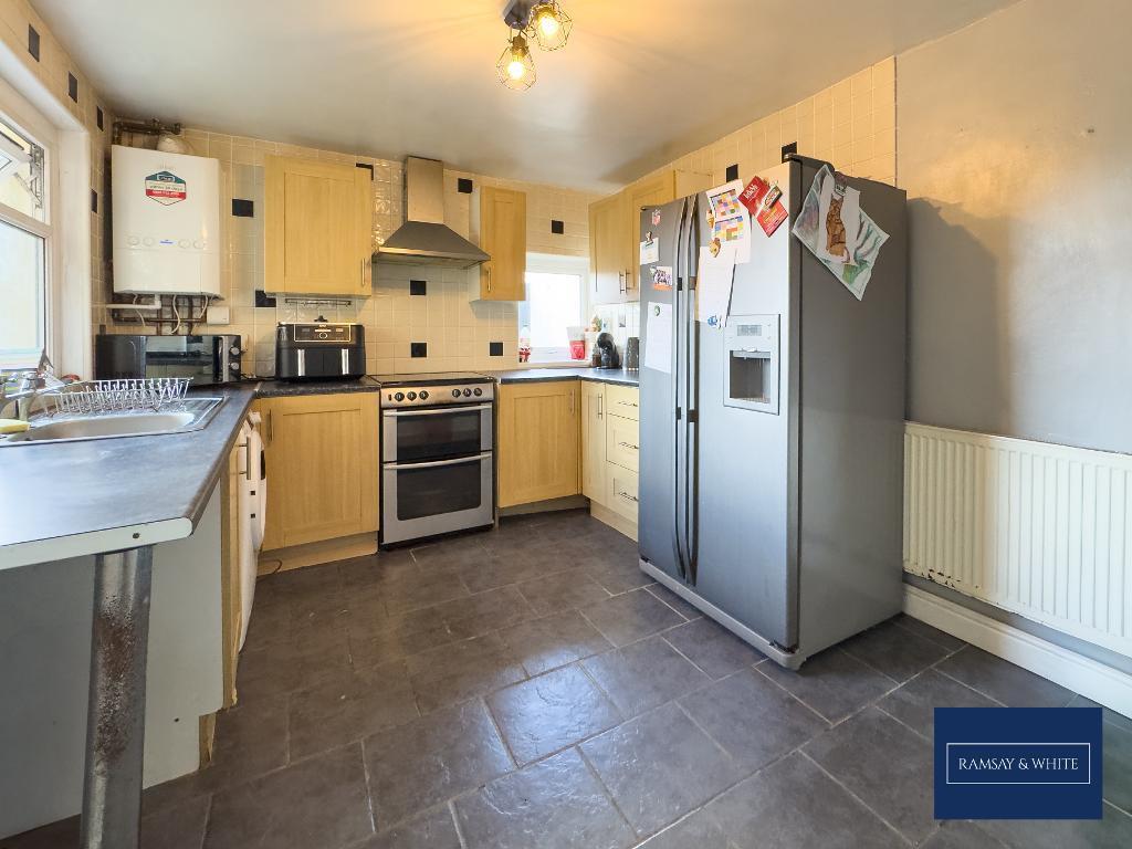 House in Aberdare, Aberaman North - View 4