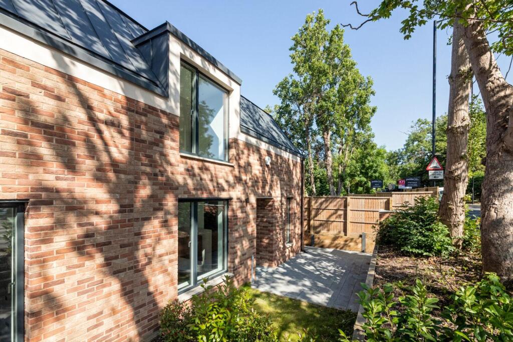 Main image of property: Hermitage Place, SE19