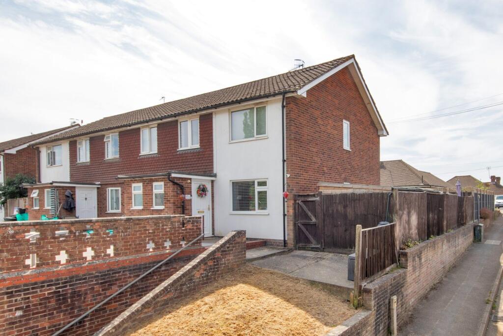 Main image of property: Headley Court, Edenbridge