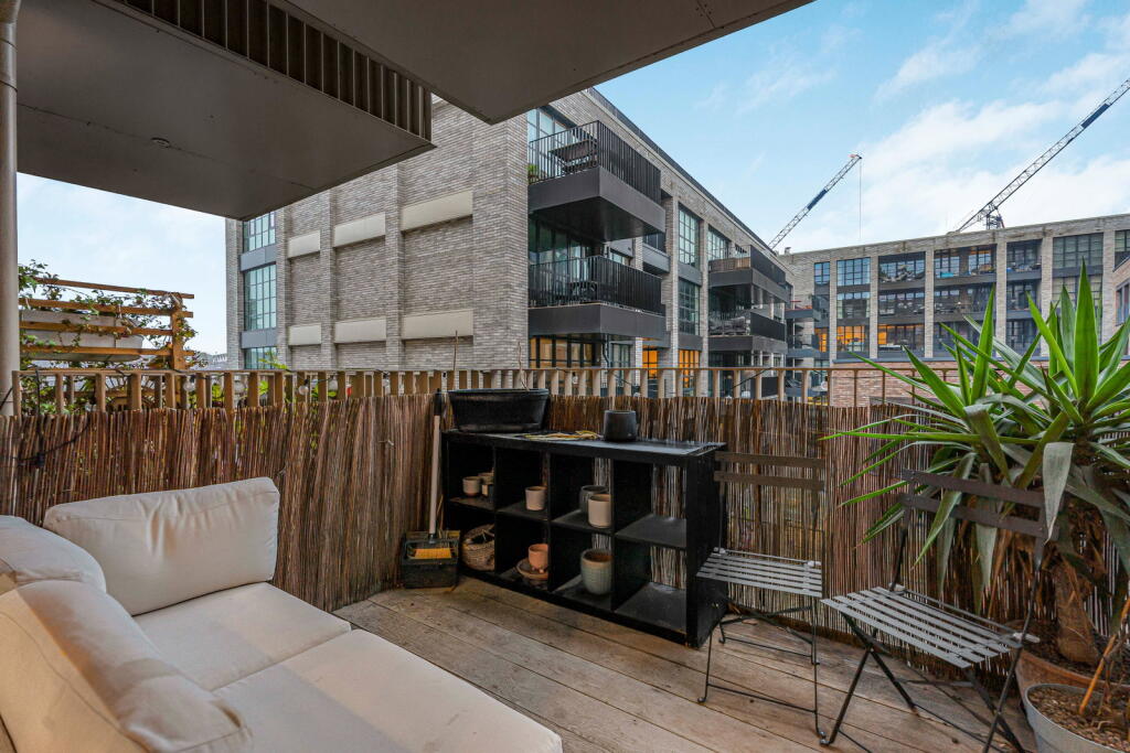 Apartment in London - View 2