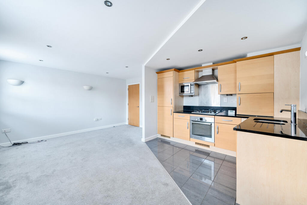 Main image of property: High Street, Esher, KT10
