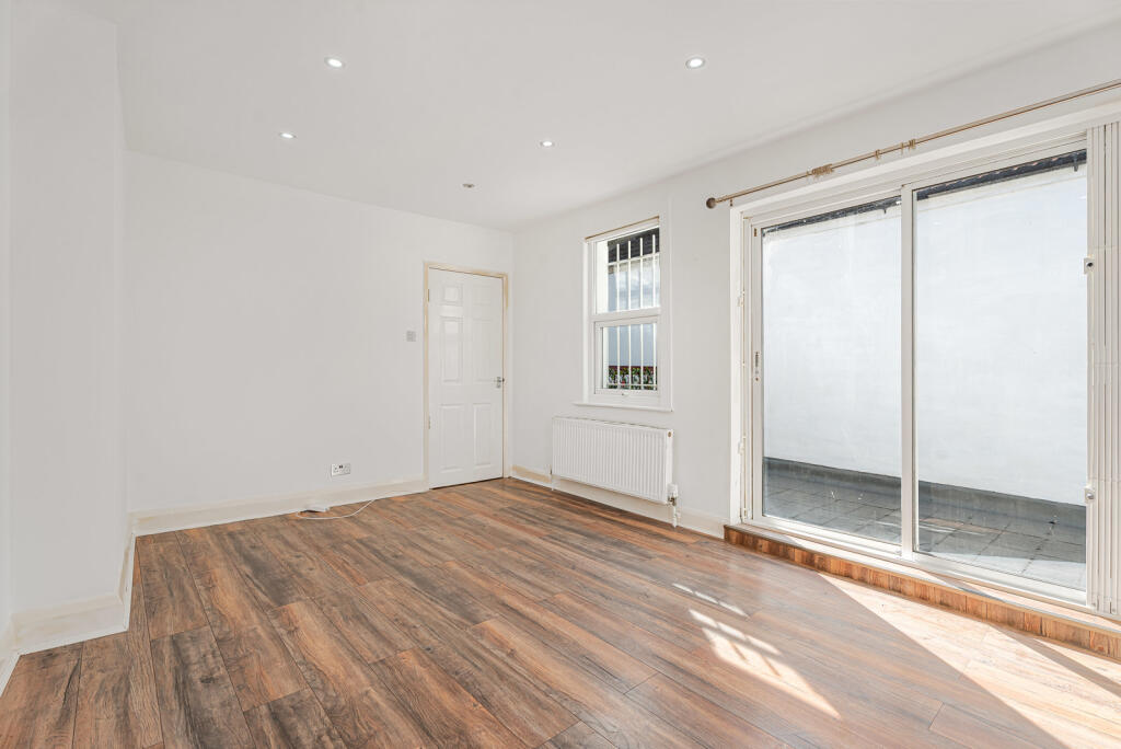 Main image of property: Sydenham Road, Croydon, CR0