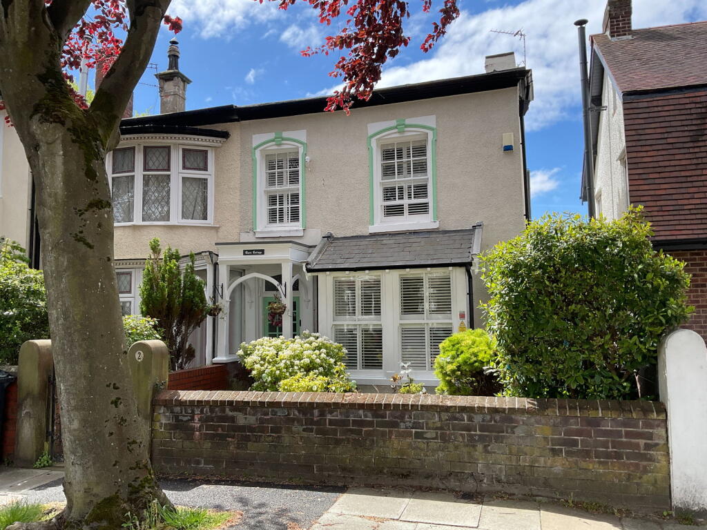 2-bed house on Aughton Road, Birkdale, Southport, £320,000