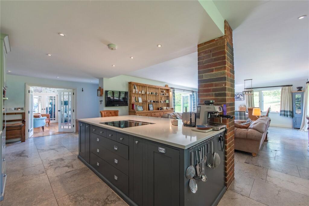 Winterbourne Road, Berkshire, United Kingdom, RG20 - View 5