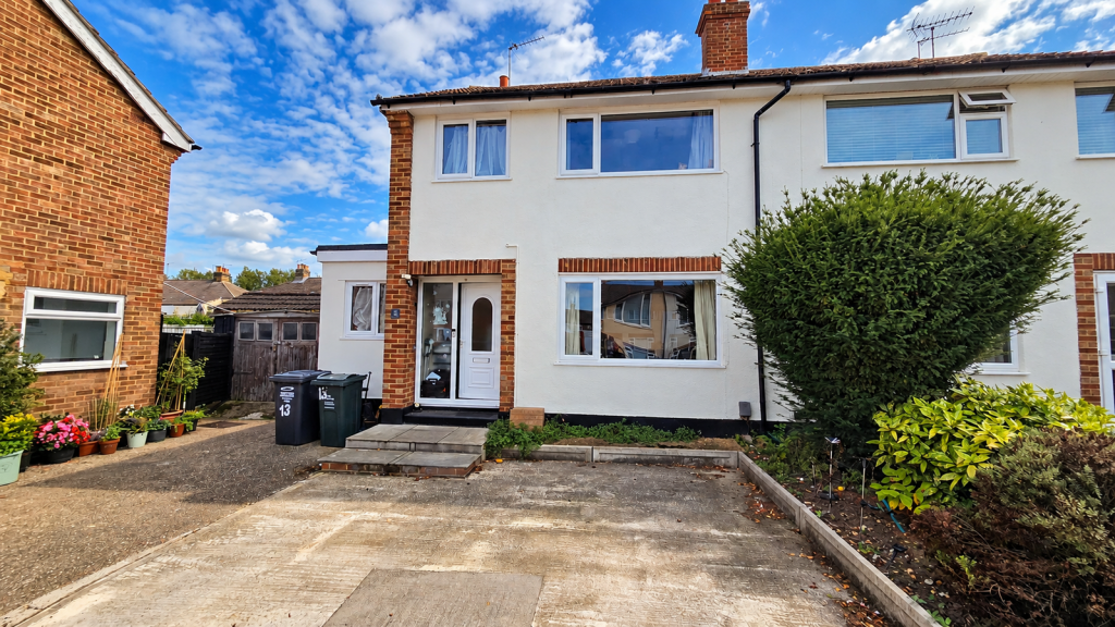 Main image of property: Greenbanks,Dartford,DA1 1NU