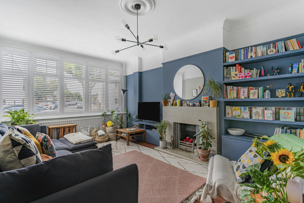 House in London - View 2