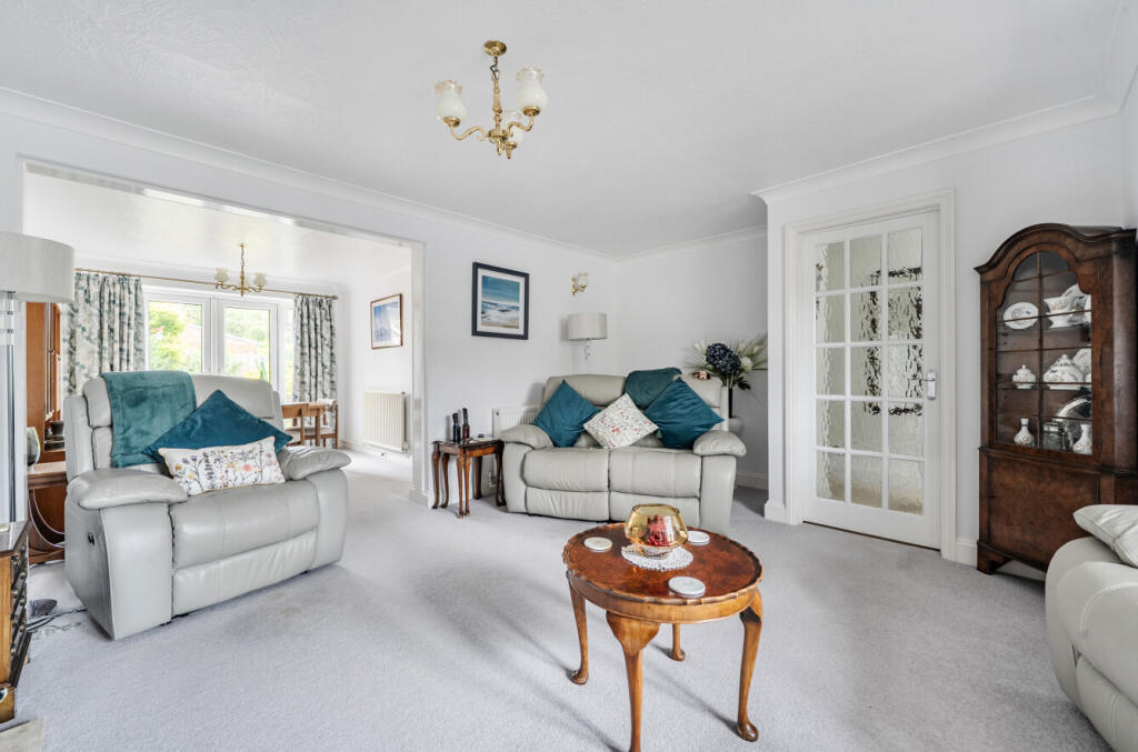 House in Wokingham - View 2