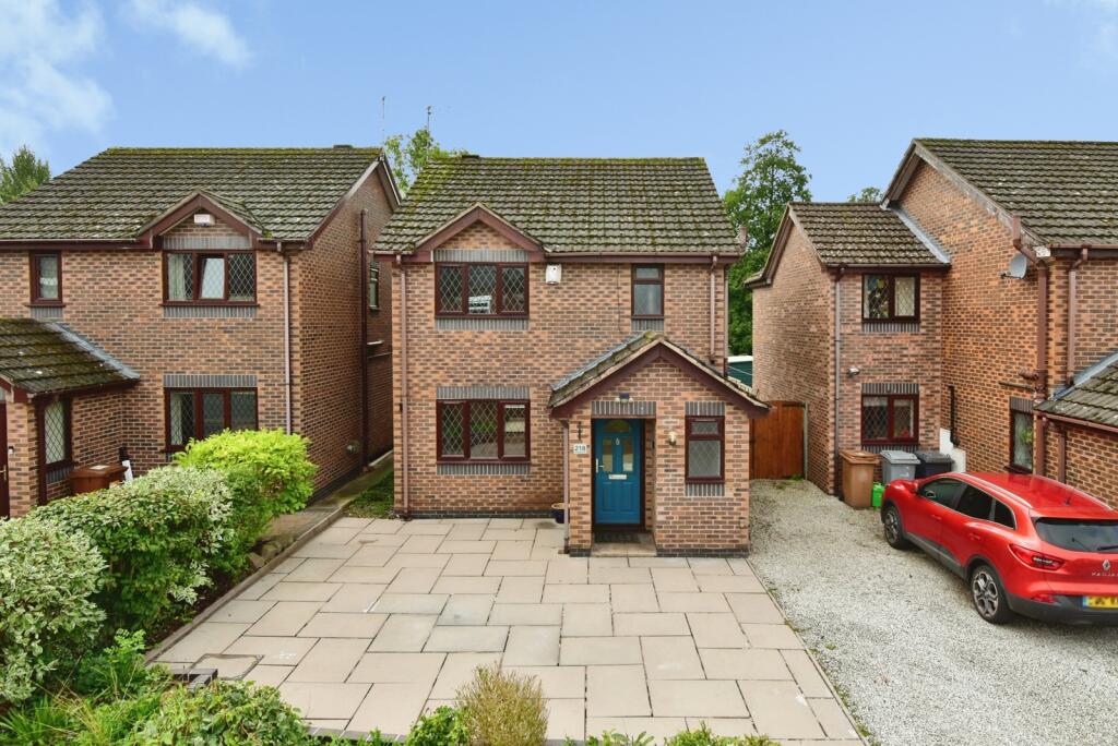 House in Stoke-on-Trent - View 4
