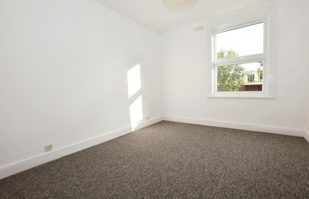 14A Glebe Road, Finchley, London, N3 2AX photo 3