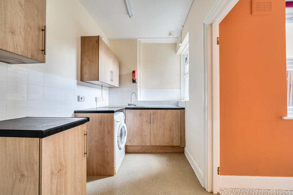 Apartment in London - View 3