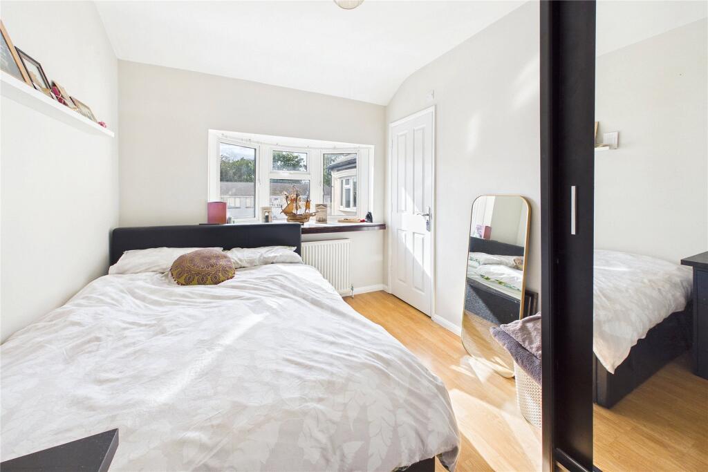 Apartment in Surrey Heath, Camberley - View 5