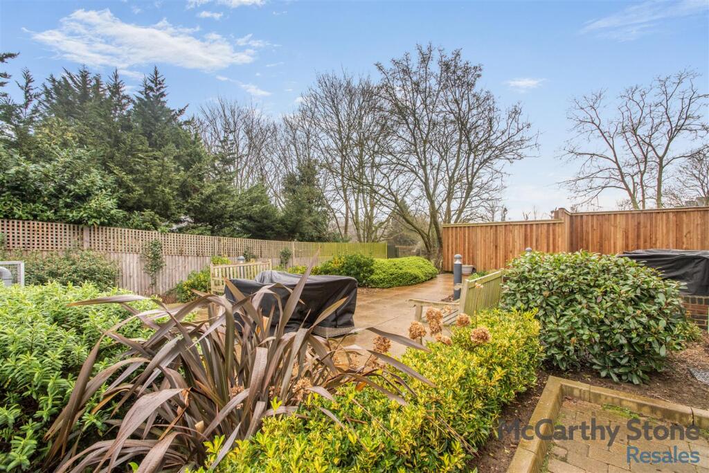 Additional image 20 of Great North Road, Hatfield