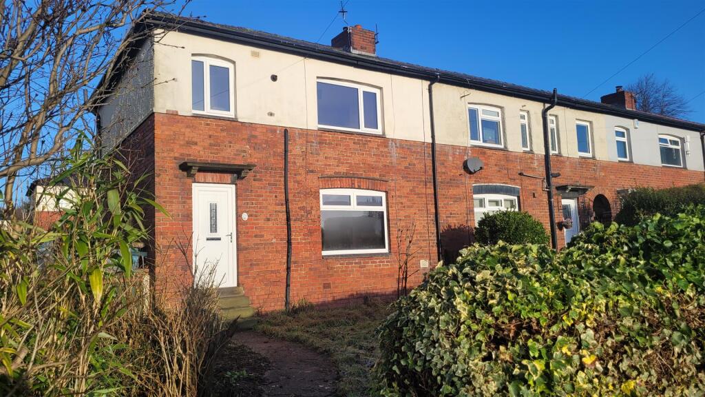 Main image of property: Leeds Road, Heckmondwike
