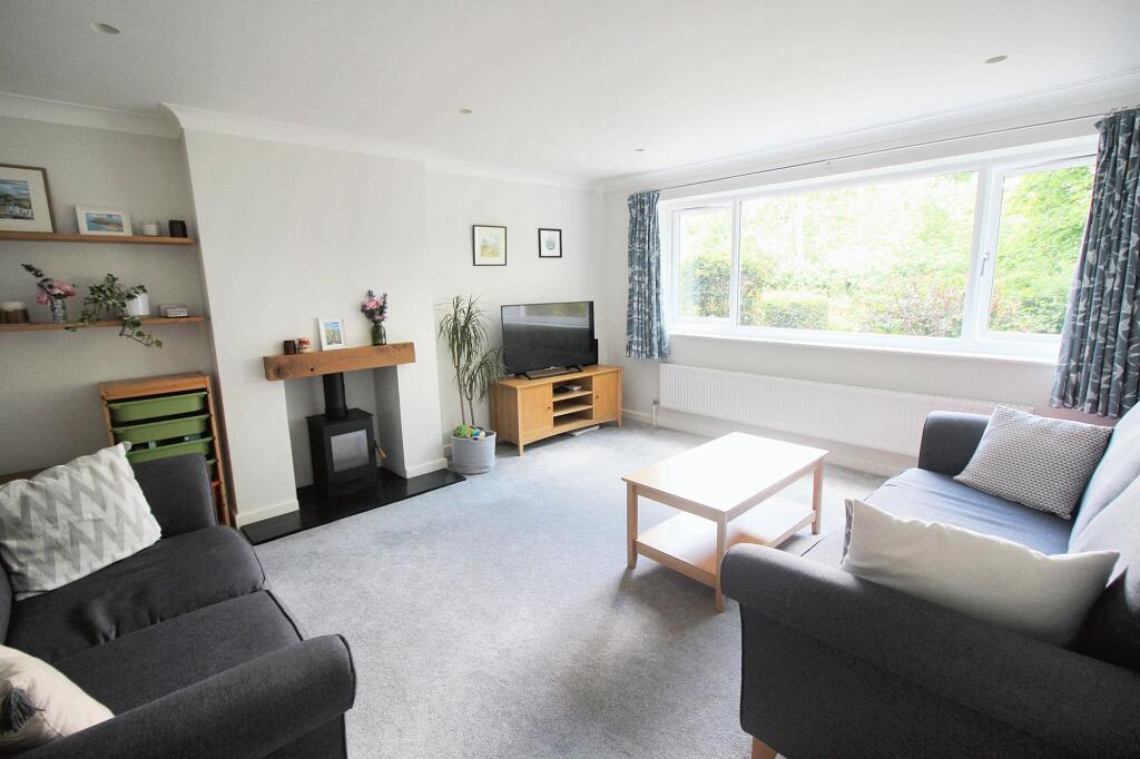 Manor Walk, Thornbury, BS35 photo 3