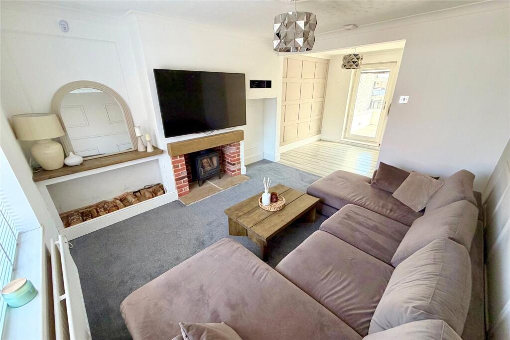 House in North Tyneside, North East - More
