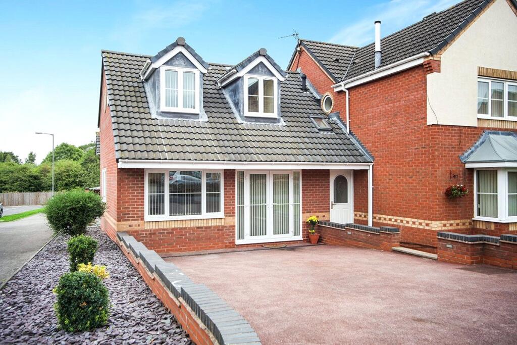 Main image of property: Buttercup Way, Bedworth, Warwickshire, CV12